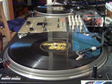 si mon son dj simo 7 joure sur 7 et 24 sur 24